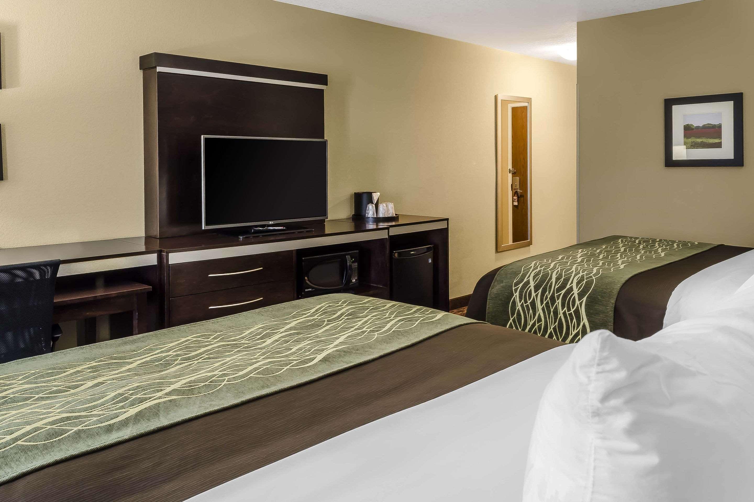Comfort Inn & Suites Dothan East Bagian luar foto