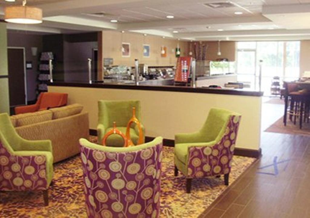 Comfort Inn & Suites Dothan East Bagian luar foto