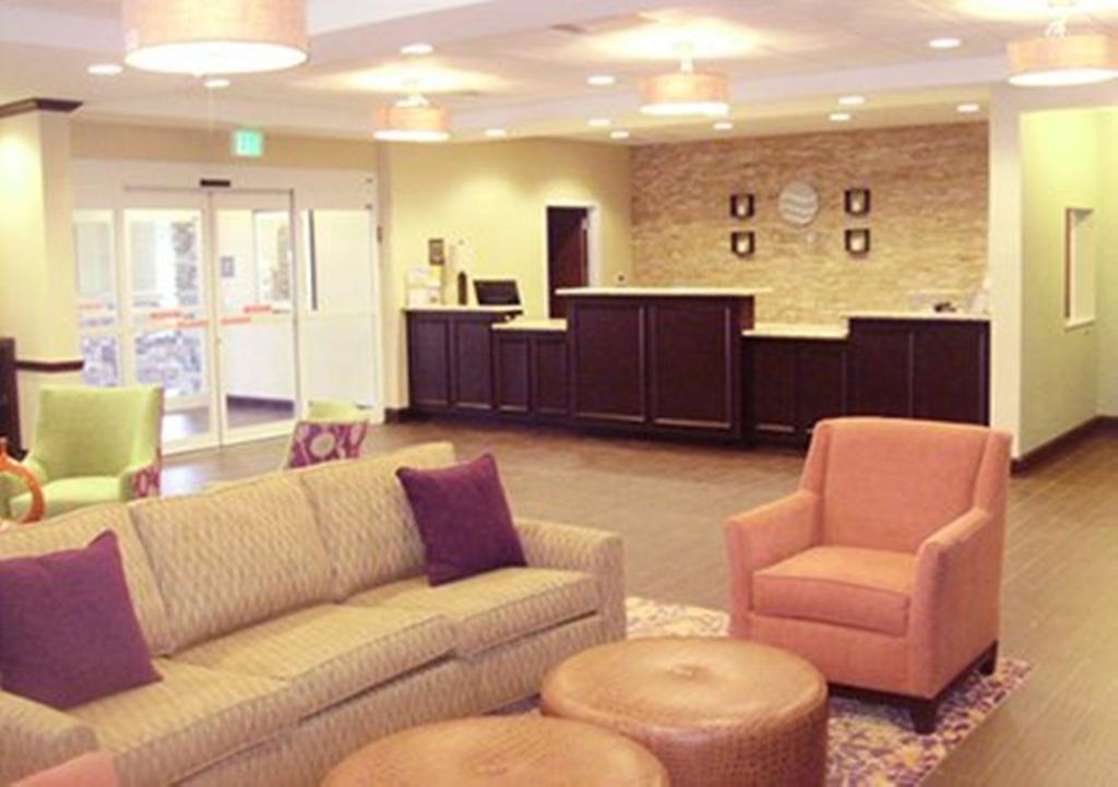 Comfort Inn & Suites Dothan East Bagian luar foto