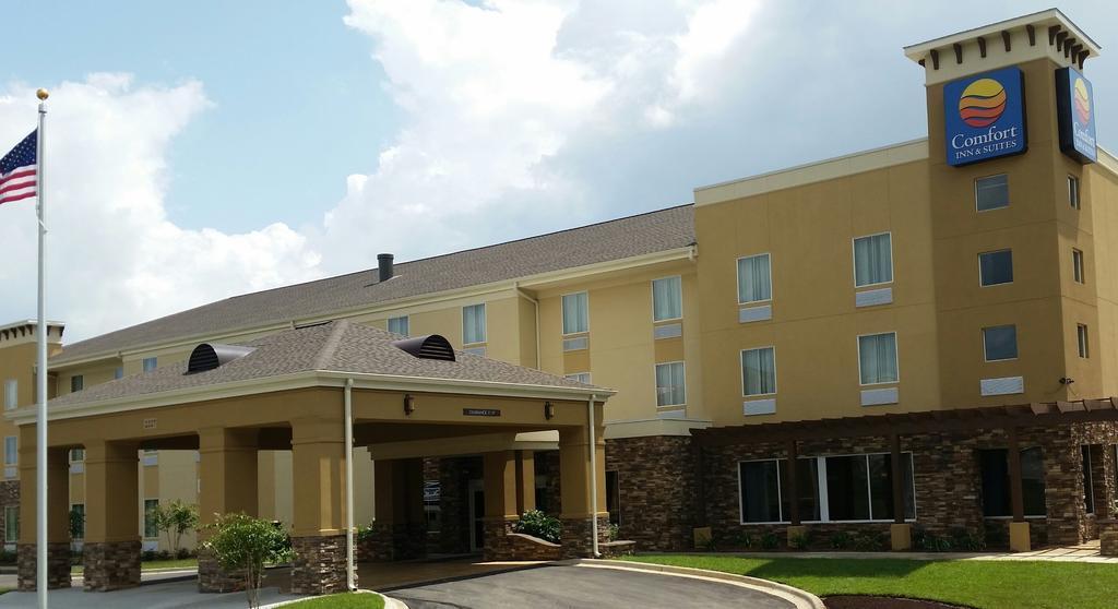 Comfort Inn & Suites Dothan East Bagian luar foto