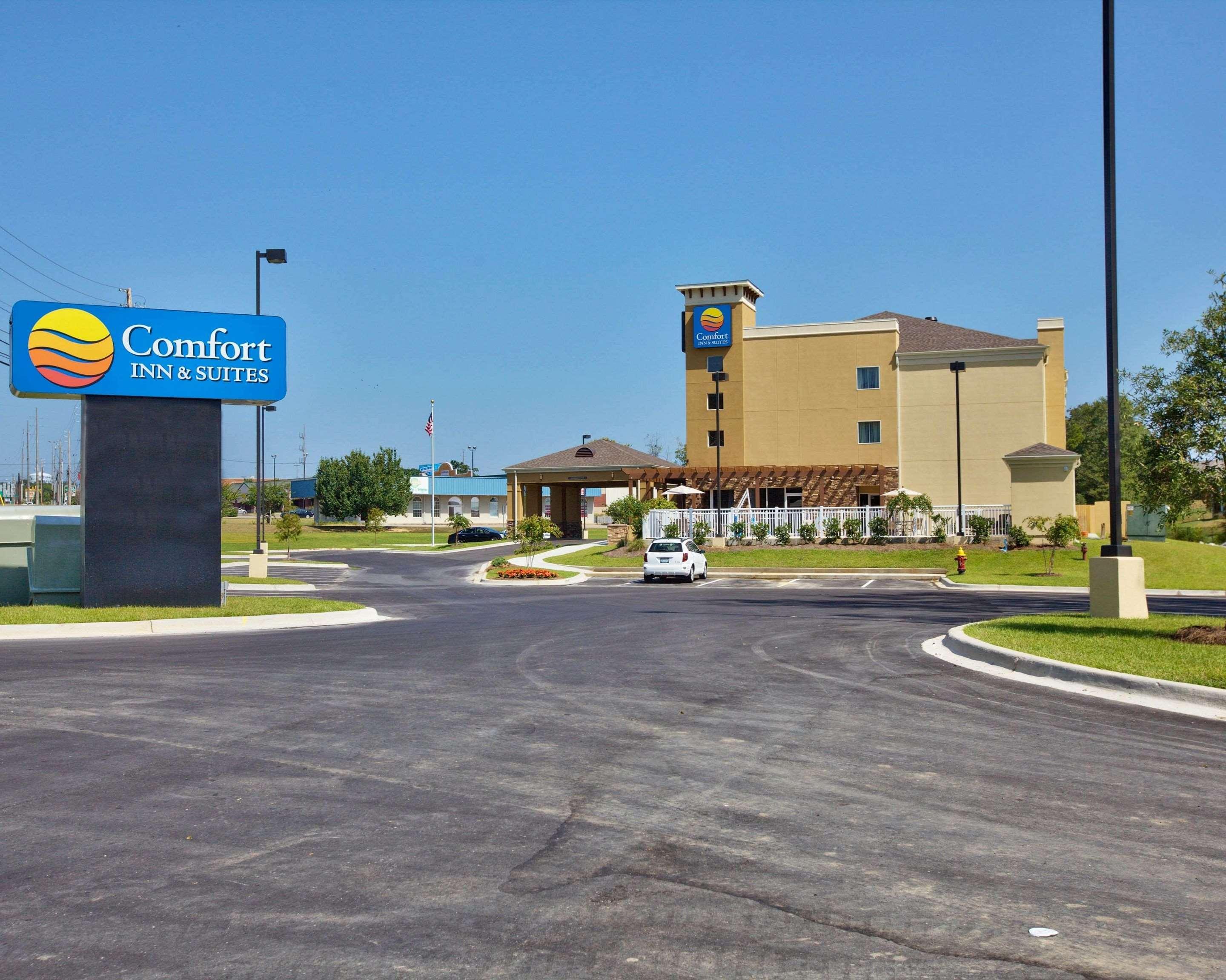 Comfort Inn & Suites Dothan East Bagian luar foto