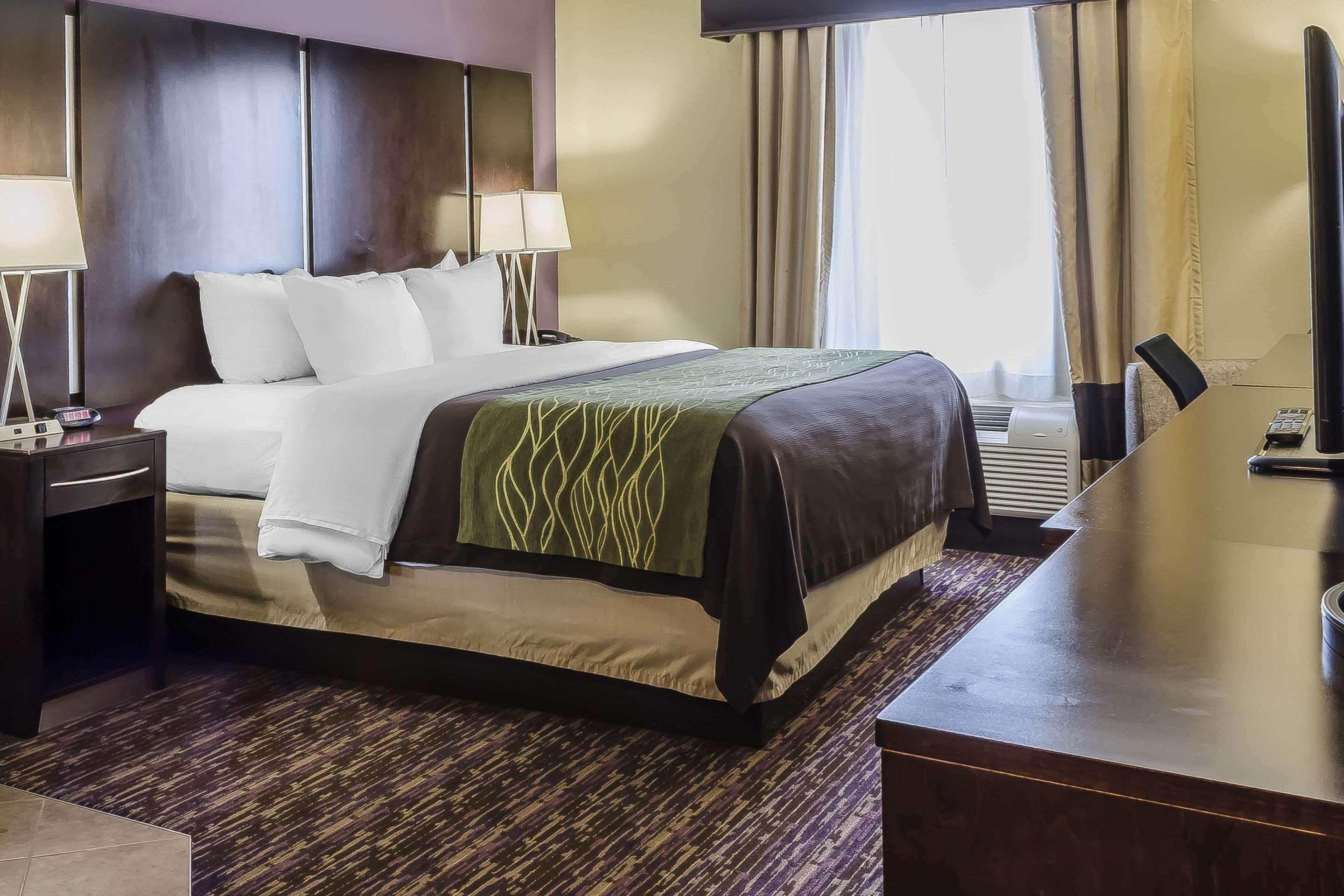 Comfort Inn & Suites Dothan East Bagian luar foto
