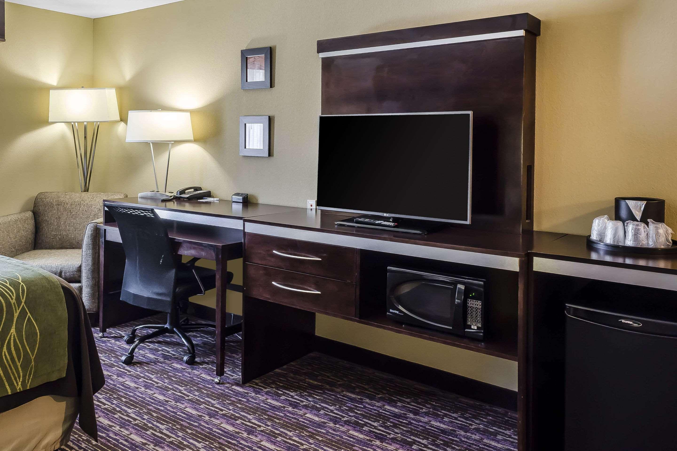 Comfort Inn & Suites Dothan East Bagian luar foto