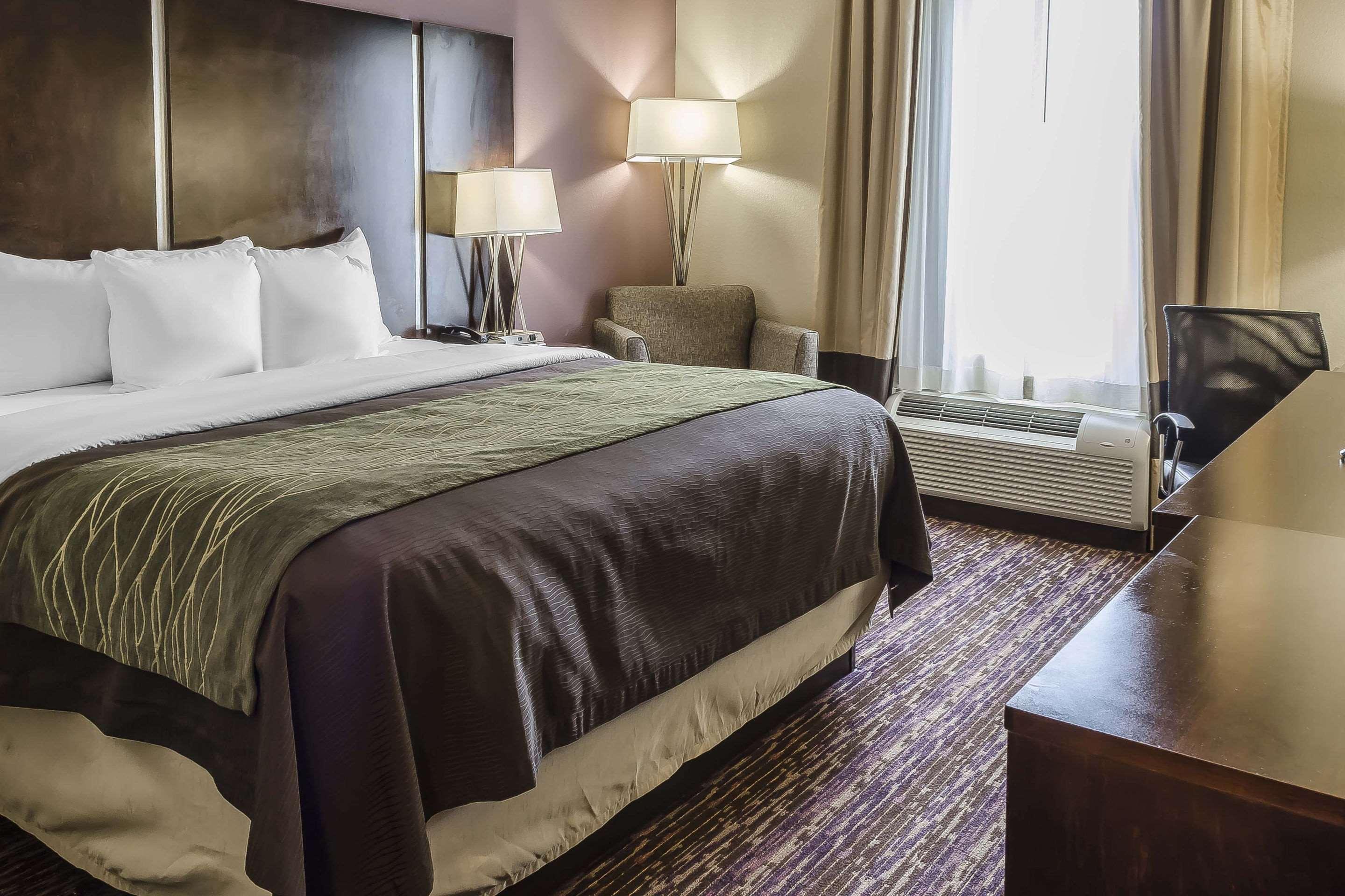 Comfort Inn & Suites Dothan East Bagian luar foto