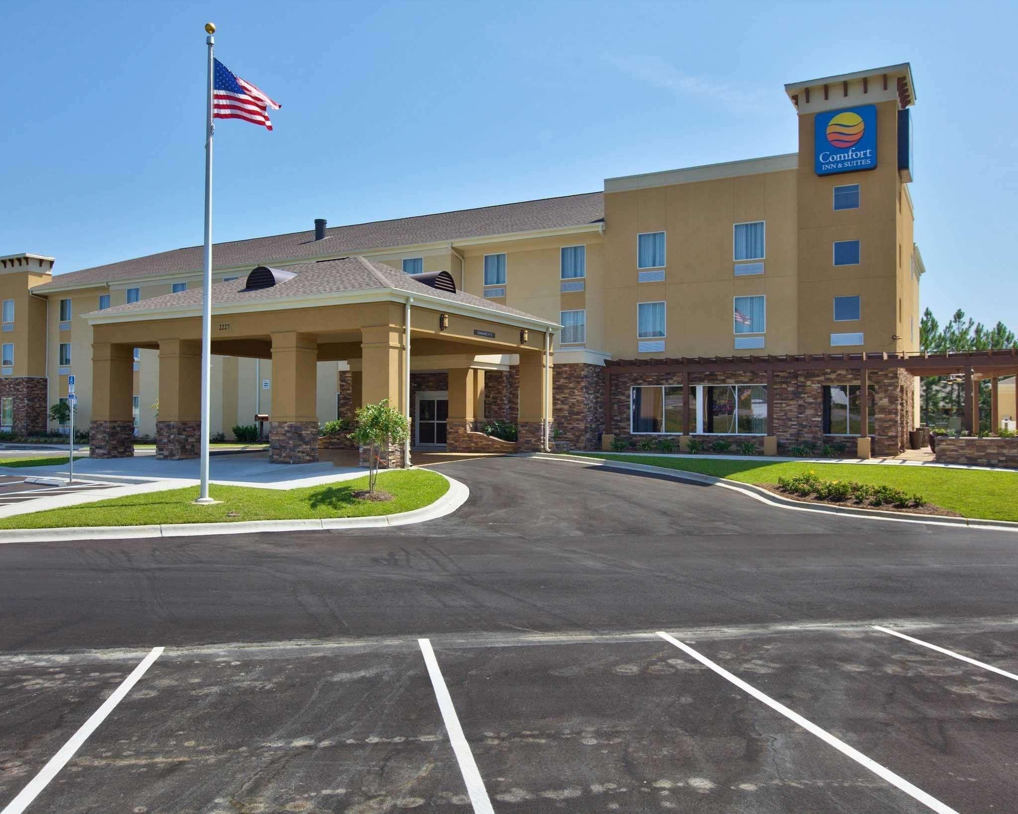 Comfort Inn & Suites Dothan East Bagian luar foto