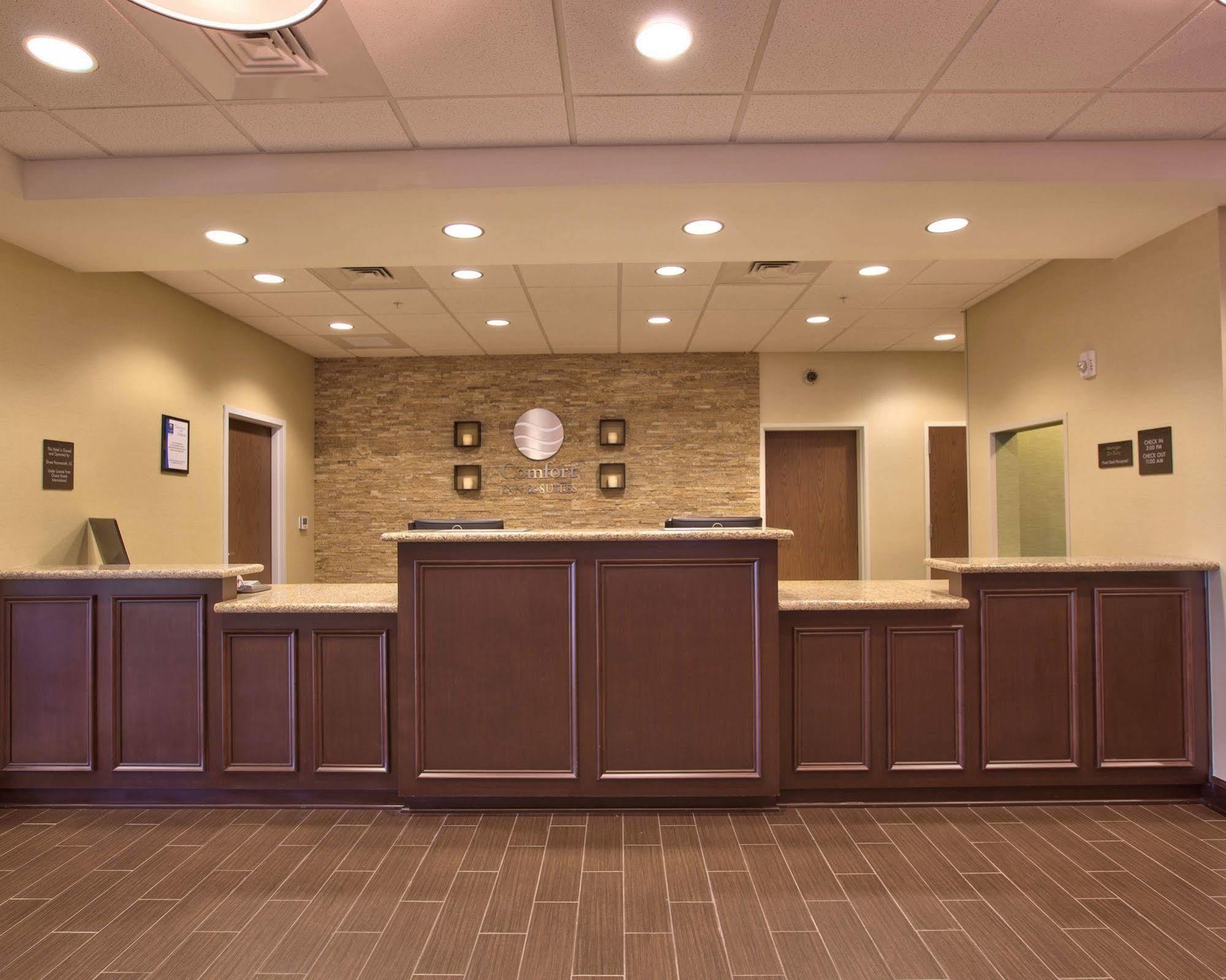 Comfort Inn & Suites Dothan East Bagian luar foto